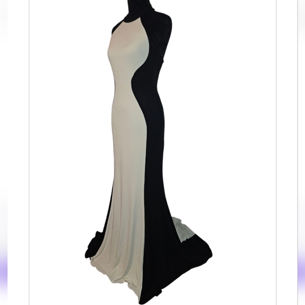 Cache Formal Evening Halter Top Black & White Illusion Gown - Size 8 - Picture 3 of 8